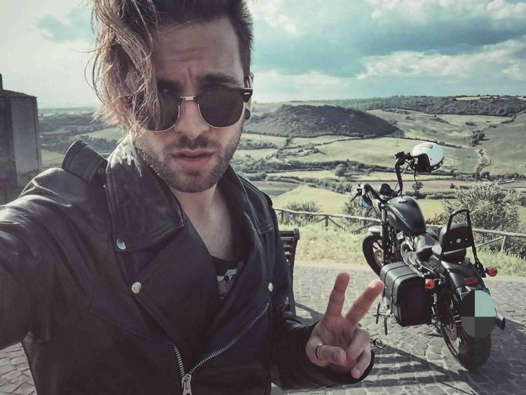 A Fronte del palco saranno ospiti Alessio Bernabei e Benji e Fede alessio bernabei