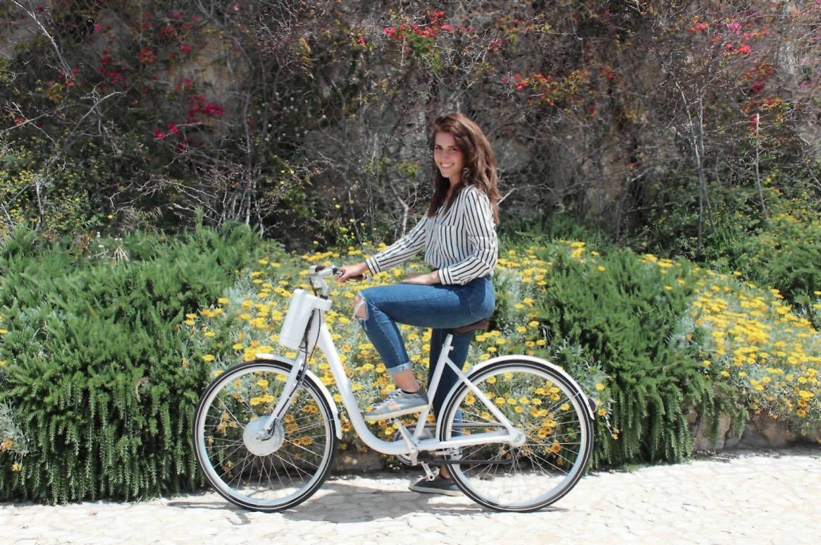 ESCLUSIVA – Cristina Russo torna in tv con Bellezze in bicicletta: “Sul set si lavora sodo” cristina russo