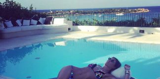 Gossip news Elisabetta Gregoraci a Forte dei Marmi con Nathan Falco Elisabetta Gregoraci in bikini relax in piscina con vista mare