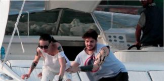 Nina Moric Show: si spoglia, stupisce e zittisce le offese nina moric news