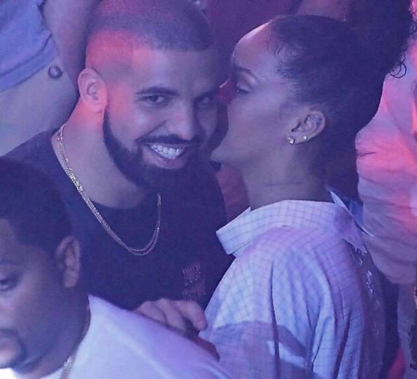 Rihanna e Drake bacio, gossip news