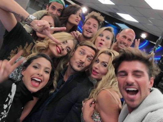 Francesco Totti selfie grande fratello vip