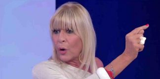 UeD Gemma e Tina brutto litigio: le due arrivano alle mani… Gossip news, Gossip, UeD news, Uomini e Donne news, Gemma e Tina, lite, litigio,