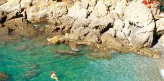 Anche Cristiana Capotondi le esce al mare: il pezzo sopra è off trendy gossip news, Cristiana Capotondi mare Andrea