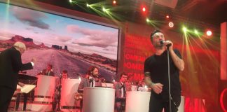 Nek a Domenica In da Pippo Baudo: “Perchè Nek?” Nek live ospite a Domenica In