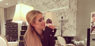 Paris Hilton presenta il suo nuovo piccolissimo chihuahua Diamond Baby! paris hilton, chihuahua, news, gossip news,