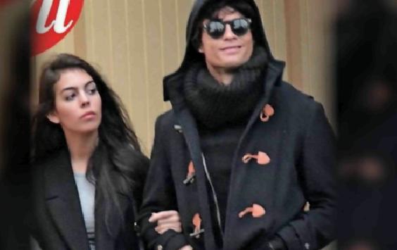 Gossip News Cristiano Ronaldo paparazzato con la nuova fidanzata: ecco chi è