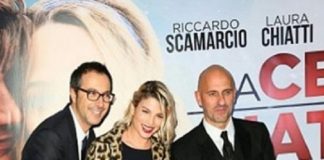 Emma Marrone infiamma il red carpet all’anteprima de La cena di Natale