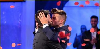 Gossip Claudio Sona e Mario Serpa si sposano: Clamorosa rivelazione! gossip Claudio Sona e Mario Serpa con i petali