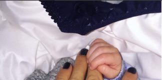 Natale in casa Di Vaio: Eleonora Brunacci mostra l’anello e la foto del figlio