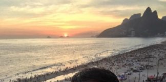Marco Borriello Natale a Rio De Janeiro. Una birra in solitudine? Marco Borriello Natale a Rio de Janeiro