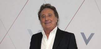 Enzo Iacchetti a Verissimo vs i social: “Ecco perchè non li sopporto” Enzo Iacchetti Verissimo