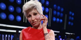 Malika Ayane nuovo fidanzato: chi è? Paparazzata a limonare nel cuore di Roma notizie gossip, Malika Ayane nuovo fidanzato, claudio, Malika Ayane, Federico Brugia,