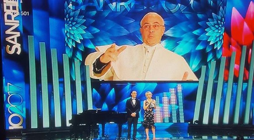 Maurizio Crozza Carlo Conti Maria De Filippi Festival Sanremo 2017 tv gossip papa francesco copertina