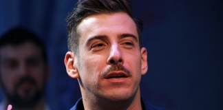 Gossip Sanremo: Francesco Gabbani e il gesto che sorprende Gossip, Francesco Gabbani