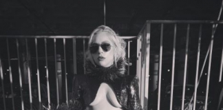 Per Lady Gaga nuovo tatuaggio: si spoglia e mostra l’eccentrico tatuaggio Lady Gaga nuovo tataggio, Lady Gaga, nuovo tataggio, gossip, news,