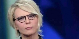 Sanremo 2017 Maria De Filippi e il look della terza serata maria de filippi