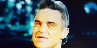 Robbie Williams a Sanremo: “Faccio tutto per loro” Robbie Williams Festival Sanremo 2017 Maria De Filippi gossip tv