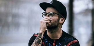 Il gossip su Claudio Sona: aggredito da un fan di Mario Serpa Claudio Sona Mario Serpa uomini e donne trono gay gossip foto Instagram