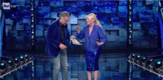 Paolo Bonolis frecciata a mamma Rai circa il suo compenso Paolo Bonolis, Rai, compenso, Mediaset, Notizie ultima ora, ultima ora, news,