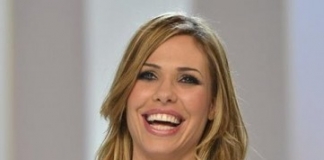 Nails look unghie delle vip della televisione: dalla Marcuzzi a Ilary Blasi