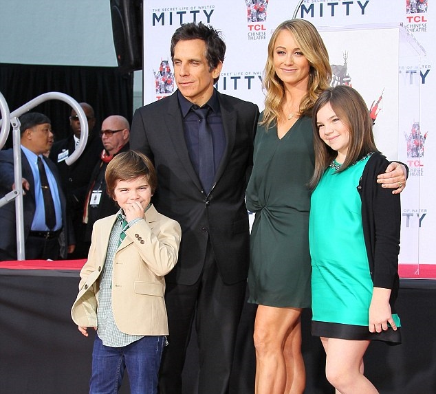 Ben-Stiller-Walk-of-Fame-con moglie christine taylor e figli