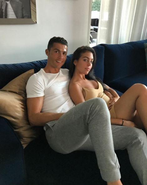 Cristiano Ronaldo, CR7, gossip, gossip news, notizie gossip, gemelli, Georgina Rodriguez, cronaca rosa, Georgina Rodriguez incinta,