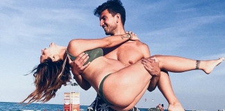 Beatrice Valli incinta e Marco Fantini al mare in attesa di Bianca Beatrice Valli incinta al amre-con -Marco Fantini