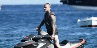 Radja Nainggolan e Claudia Lai a Mykonos con Totti e Ilary Blasi Radja Nainggolan, Claudia Lai, Mykonos, Grecia, Francesco Totti, Ilary Blasi, Gossip, Gossip News, Notizie Gossip,