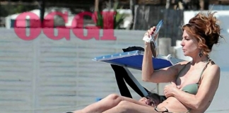 Giuliana De Sio, Fregene: il top splende sotto i raggi del sole Giuliana De Sio, gossip, Fregene,