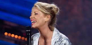 Wind Summer Festival prima serata: look casual chic per Alessia Marcuzzi Alessia Marcuzzi,look, gossip,Wind Summer Festival 2017,