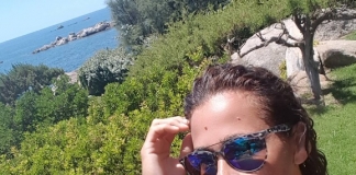 Samantha De Grenet, gossip dalla Sardegna Bikini per mamma bis Samantha De Grenet, gossip, news, sardegna, bikini, costume,