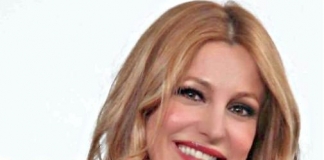 Adriana Volpe posa in bikini per il gossip e twitta al vetriolo Adriana Volpe,gossip,news,gossip news,news gossip, notizie gossip,gossipnews,