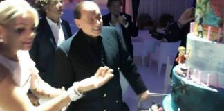 Francesca Pascale con Silvio Berlusconi a Villa Certosa Francesca Pascale, Silvio Berlusconi, compleanno, Villa Certosa, 32 anni,
