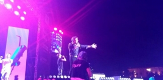 Gossip, Gianni Morandi caduta dal palco: ecco cosa si è fatto! gianni morandi, caduta, condizioni fisiche, gossip, gossip news, ultime notizie,