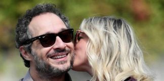 Claudio Santamaria e Francesca Barra bacio timido al Festival di Venezia claudio santamaria e francesca barra, claudio santamaria, francesca barra, gossip,