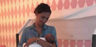 Gossip, Caterina Balivo, prima foto con la figlia Cora in braccio Caterina Balivo parla dopo il parto, dei figli, della gelosia e Detto Fatto