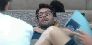 Grande Fratello Vip: Raffaello Tonon preso in giro dai gieffini Raffaello Tonon, bestemmia, gf vip, grande fratello vip,