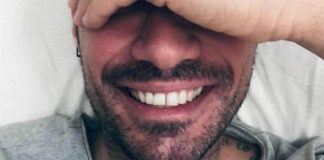 Leonardo Greco dimesso: ultime notizie sullo stato di salute dell’ex tronista di Uomini e Donne L'ex tronista di Uomini e donne, Leonardo Greco dimesso, positivo al coronavirus è stato lascia l'ospedale. Le ultime notizie sullo stato di salute, oggi uscirà dall'ospedale e torna dalla fidanzata Francesca