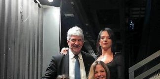 Paolo Rossi e la moglie Federica matrimonio bis: le foto, boom di ascolti a Domenica Live domenica live paolo rossi e la moglie federica ultime notizie gossip paolo rossi matrimonio
