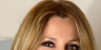 Adriana Volpe senza filtri: “Siamo belli esattamente per quello che siamo”