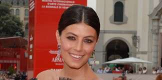 Alessandra Mastronardi e la sorella Gabriella vittime di uno stalker Alessandra Mastronardi