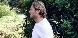 Francesco Totti disperato si appella ai tifosi: “Aiutatemi!” Totti disperato