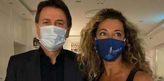 Conte e la compagna Olivia week-end al Gargano in Puglia conte e olivia