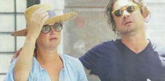 Riccardo Scamarcio, la fidanzata Angharad Wood è incinta Riccardo Scamarcio fidanzata