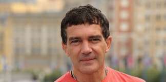 Antonio Banderas positivo al Coronavirus: compleanno in quarantena