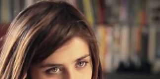 Greta Scarano nella serie tv “Speravo de morì prima” Greta Scarano