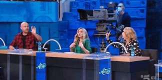 Amici 2021, Lorella Cuccarini vs Anna Pettinelli: duro scontro tra le prof di canto Amici 2021 - I professori di canto di Amici 21 si attaccano senza tregua come se non ci fosse un domani.