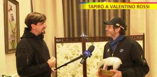“Tapiro di Diamanti a Valentino Rossi stasera a Striscia la Notizia” “Tapiro di Diamanti a Valentino Rossi stasera a Striscia la Notizia”