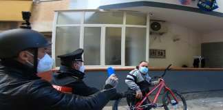 BRUMOTTI AGGREDITO E MINACCIATO A LICOLA (NA) BRUMOTTI aggredito e minacciato Licola (NA) | Striscia la notizia